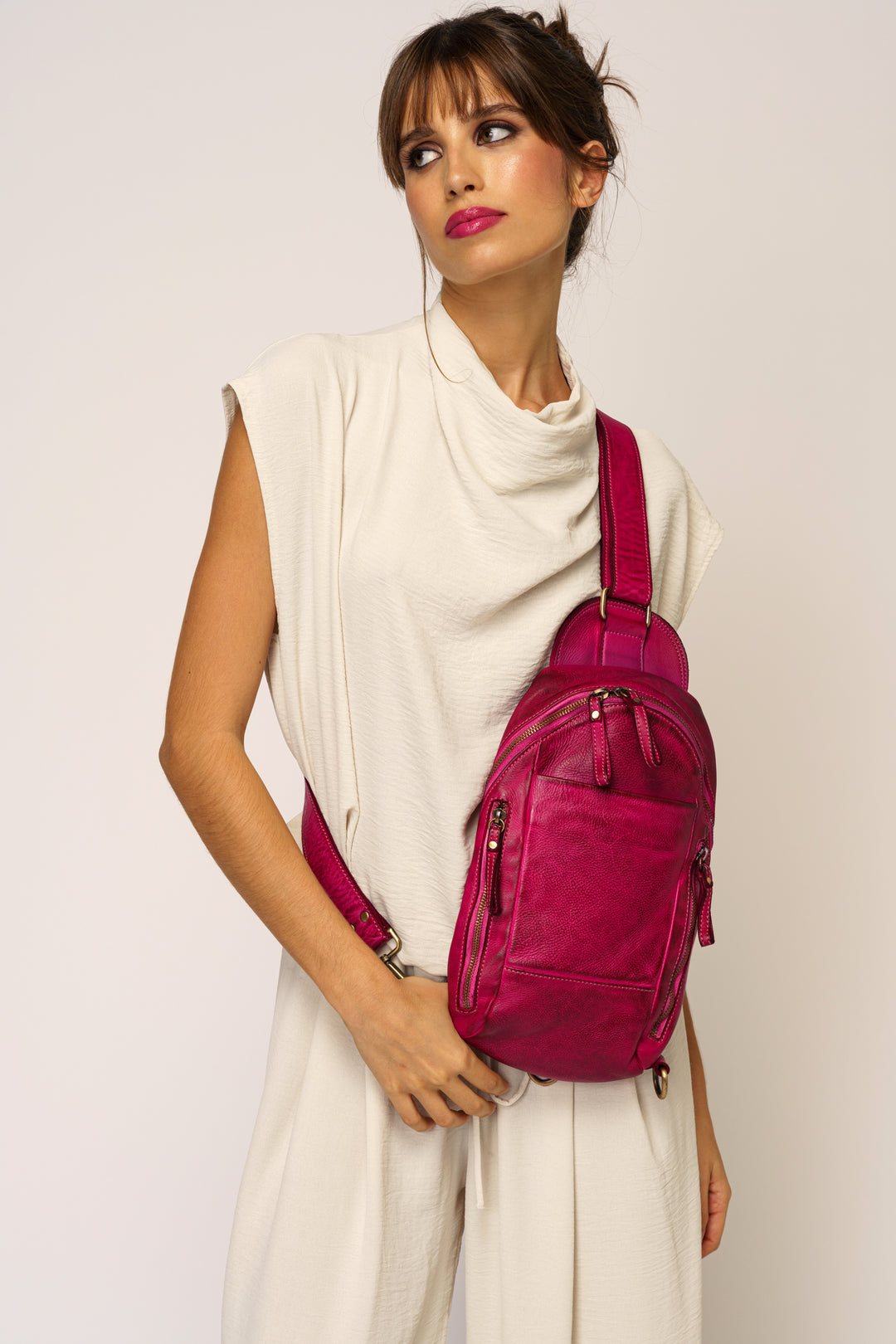 Movement Sling Bag - Stoned Fuchsia