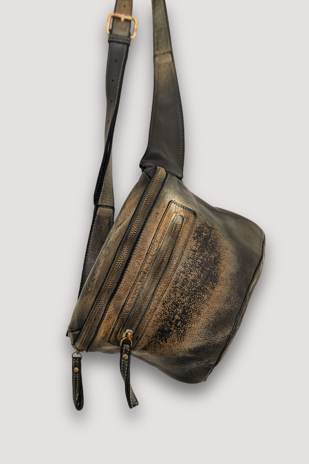 Rider Crossbody Sling Bag - Raw Onyx